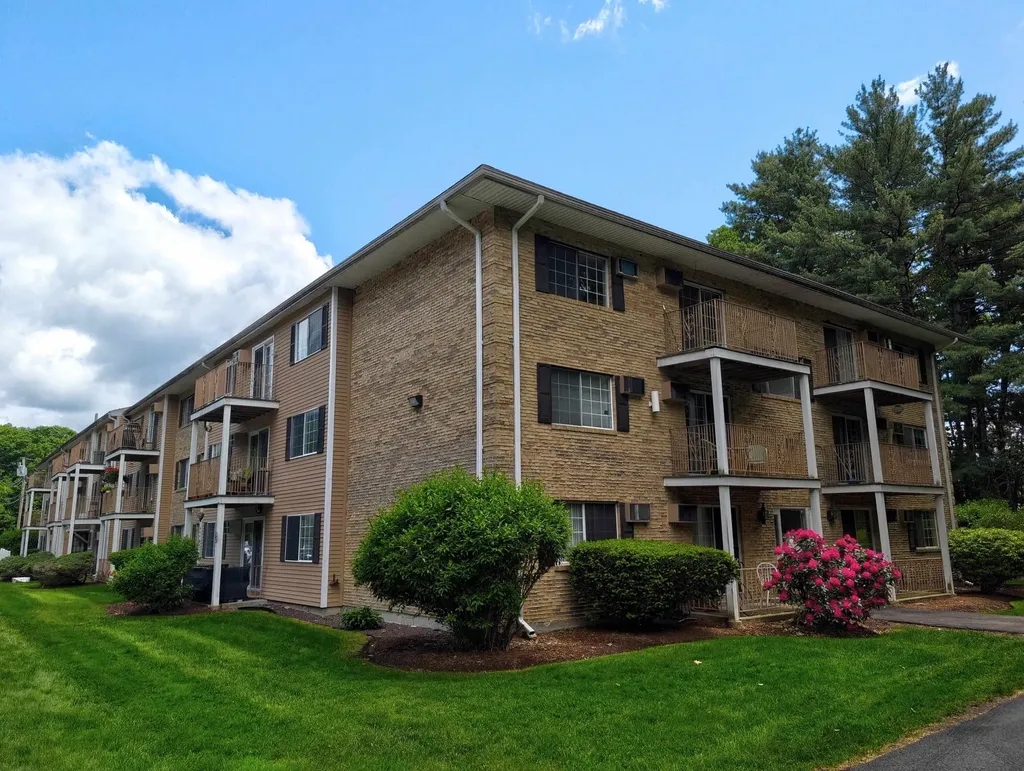 379 Huse Road Manchester NH 03103
