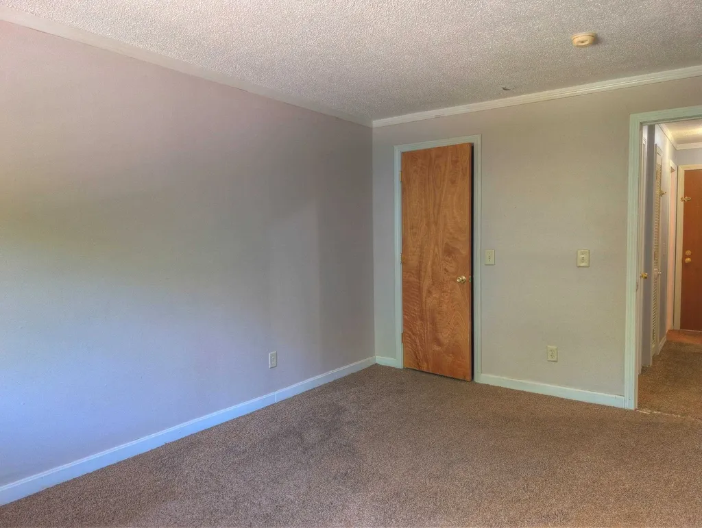 379 Huse Road Manchester NH 03103