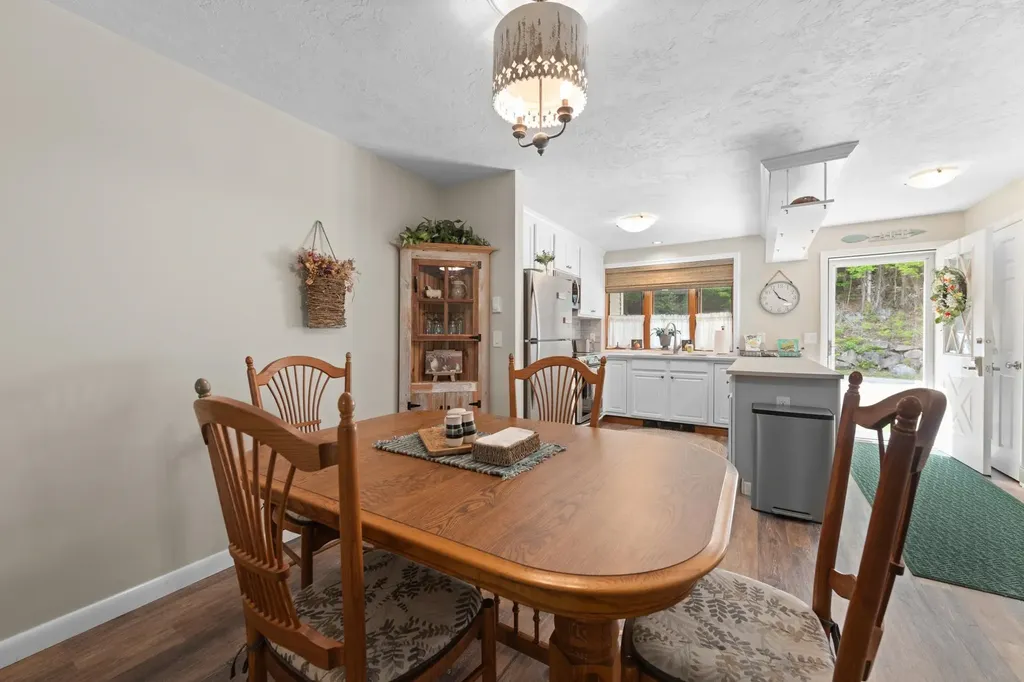 21 Village West Drive Alexandria NH 03222