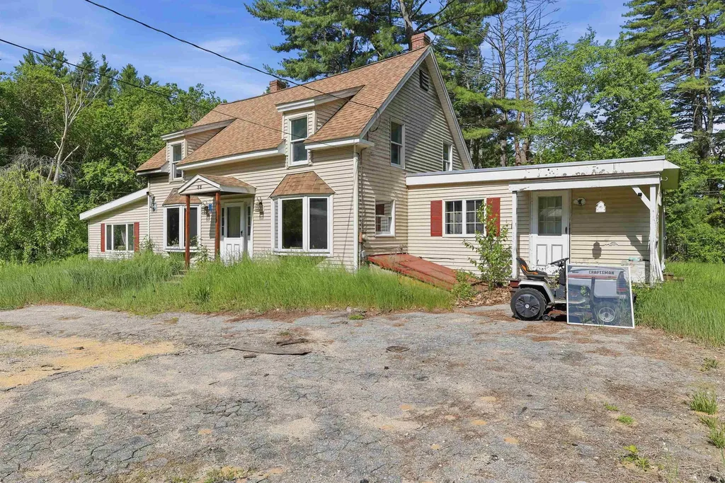 32 East Lull Place New Boston NH 03070
