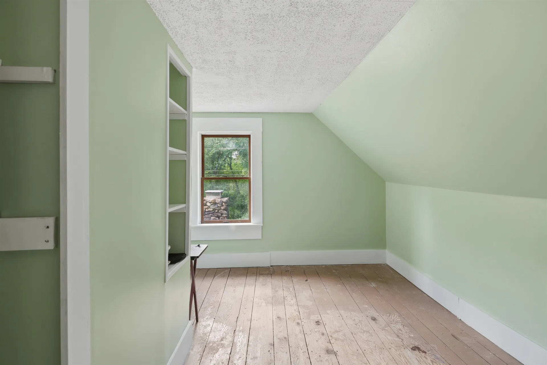 32 East Lull Place New Boston NH 03070