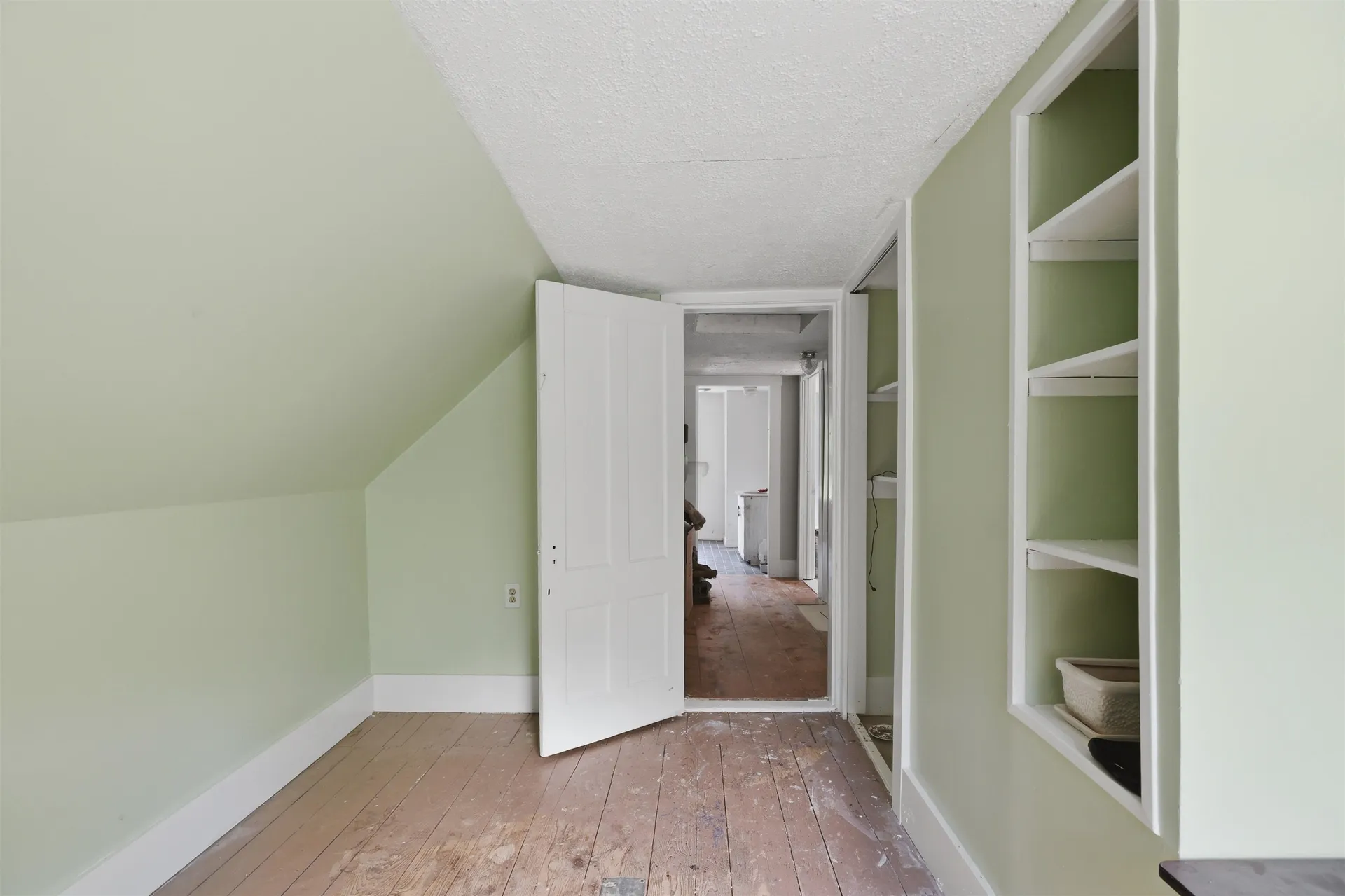32 East Lull Place New Boston NH 03070