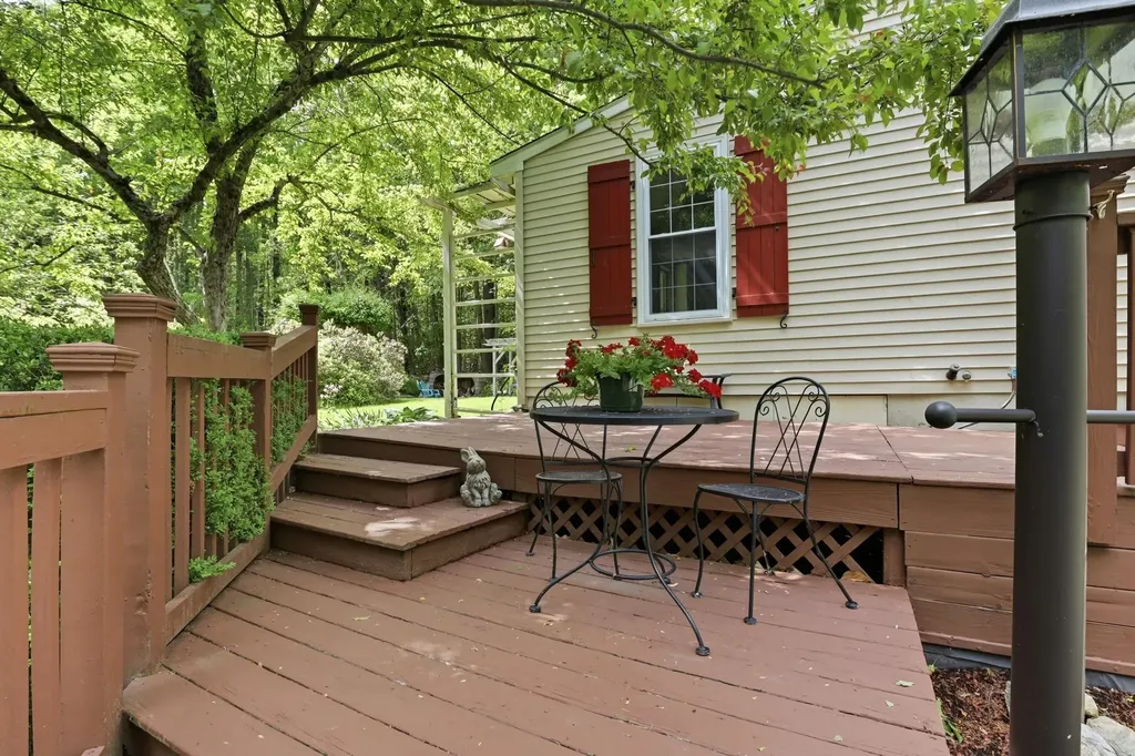 110 Podunk Road Candia NH 03034