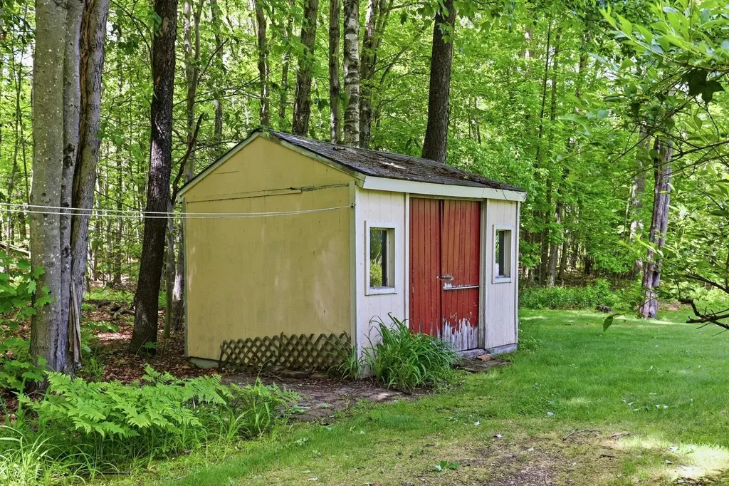 110 Podunk Road Candia NH 03034