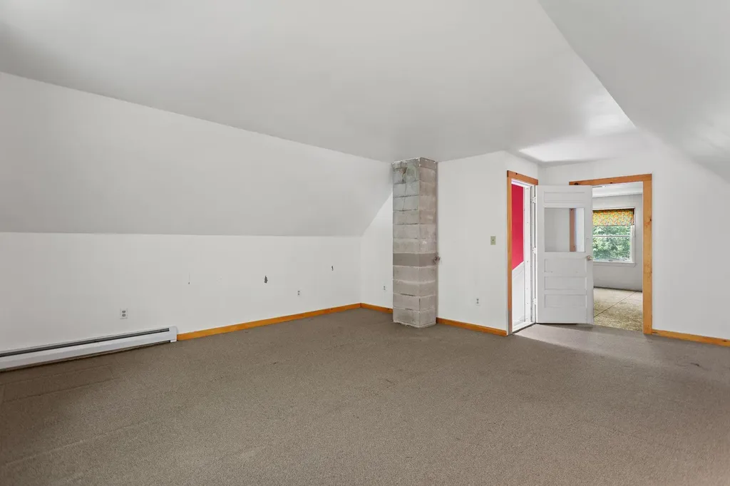 40 Hummingbird Lane Hillsborough NH 03244