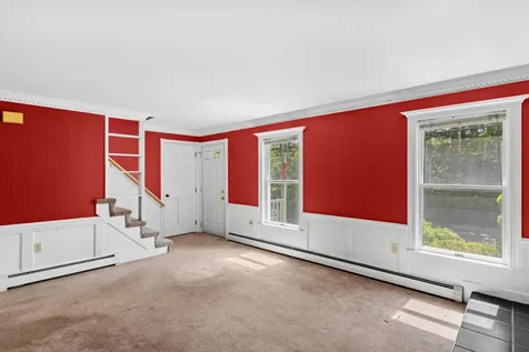 40 Hummingbird Lane Hillsborough NH 03244