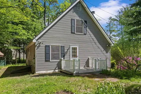 40 Hummingbird Lane Hillsborough NH 03244