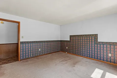 40 Hummingbird Lane Hillsborough NH 03244