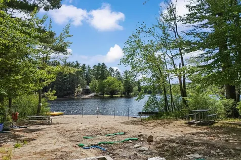 40 Hummingbird Lane Hillsborough NH 03244