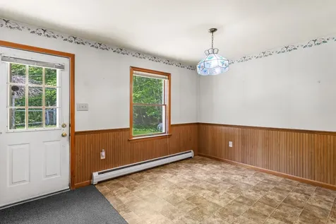 40 Hummingbird Lane Hillsborough NH 03244
