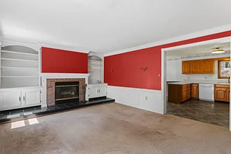 40 Hummingbird Lane Hillsborough NH 03244