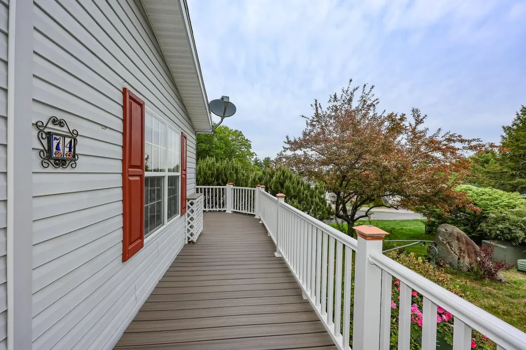 74 Dudley Circle Laconia NH 03246