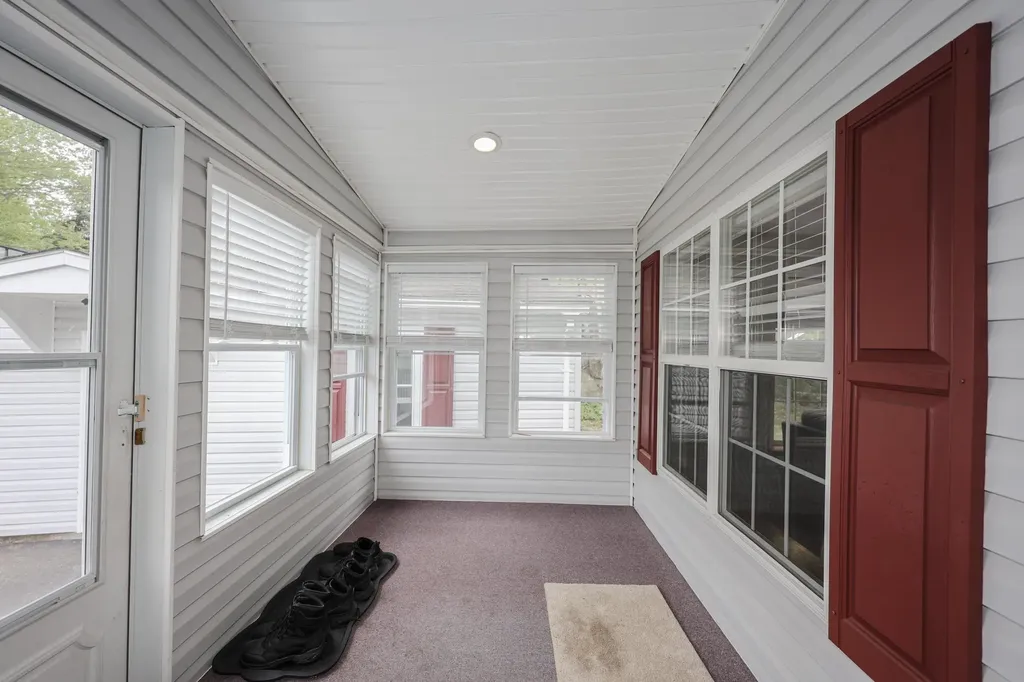 74 Dudley Circle Laconia NH 03246