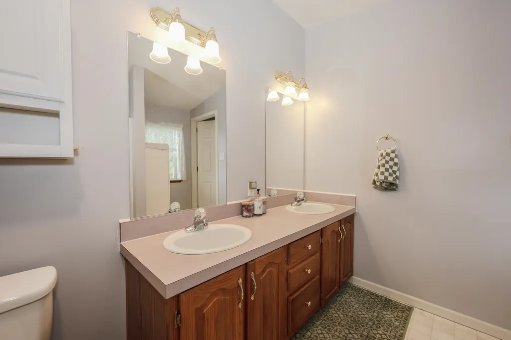 74 Dudley Circle Laconia NH 03246