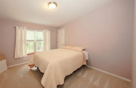 74 Dudley Circle Laconia NH 03246