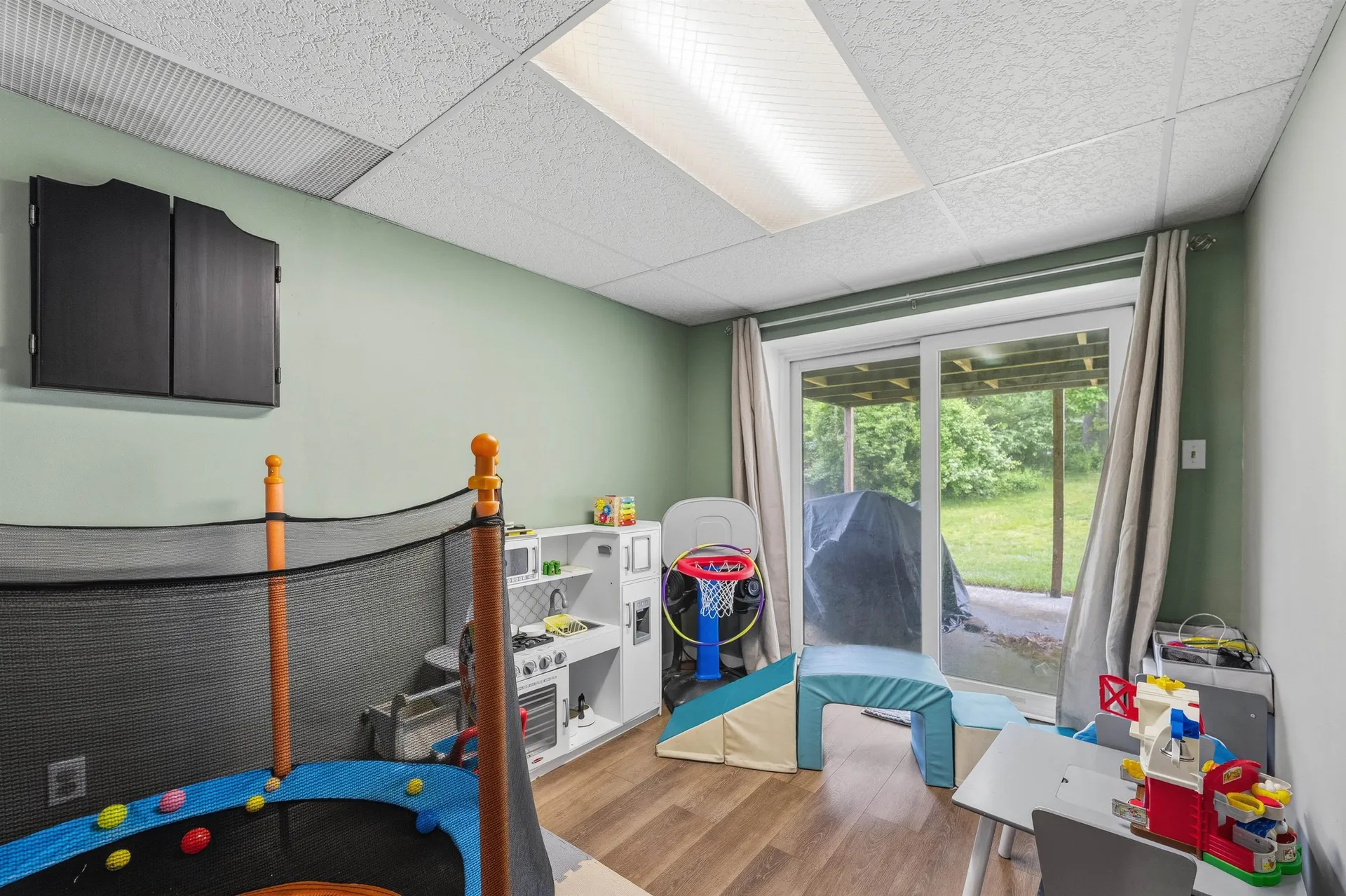 16 Cimmarron Drive Nashua NH 03062