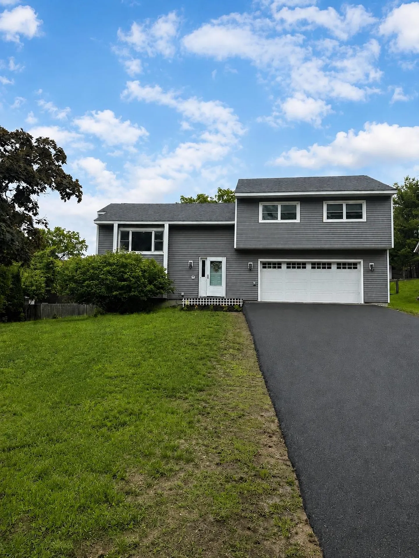16 Cimmarron Drive Nashua NH 03062