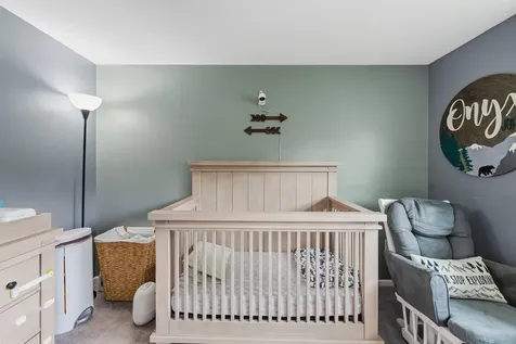 16 Cimmarron Drive Nashua NH 03062