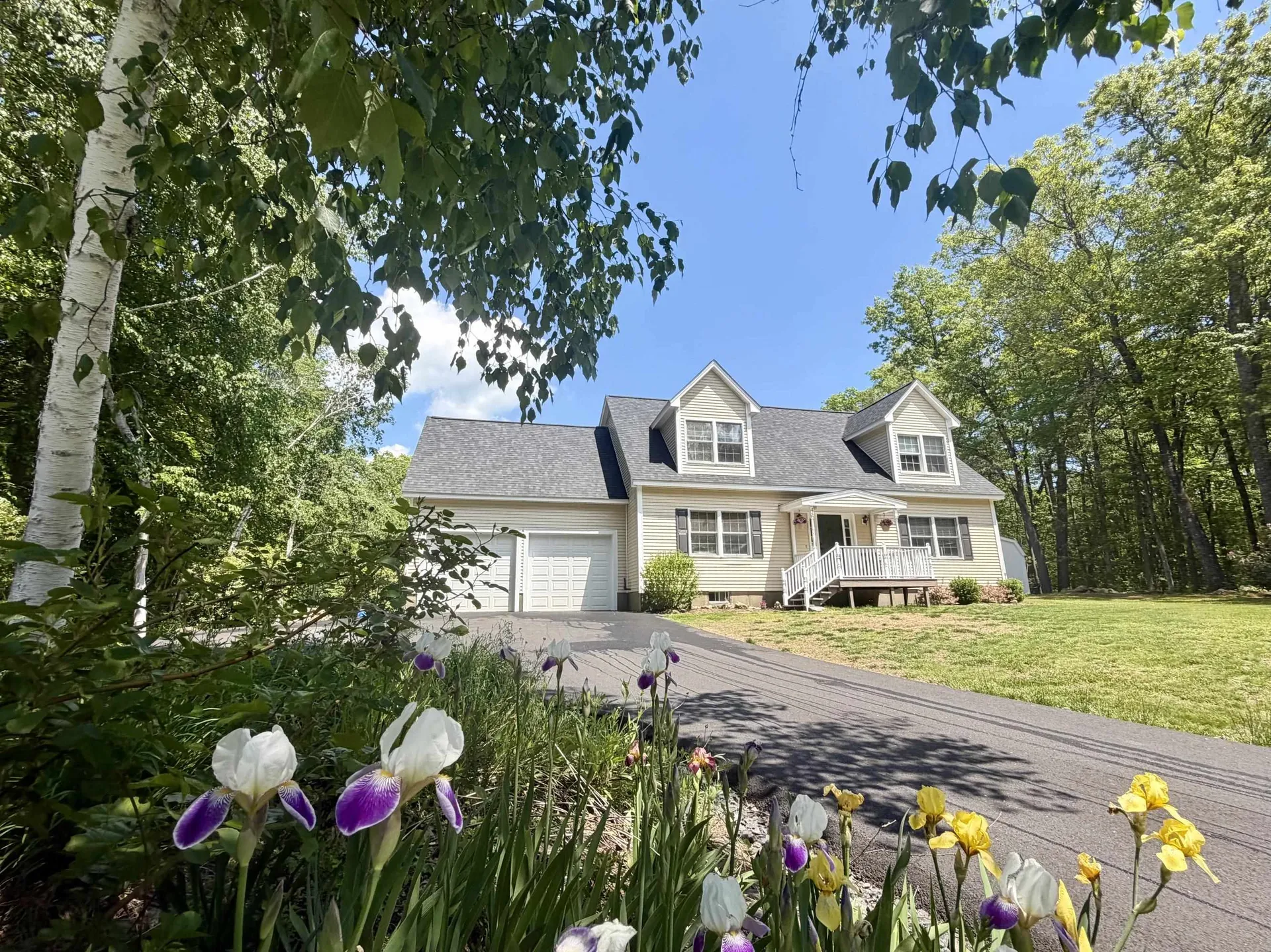 48 Pine Ridge Vernon VT 05354