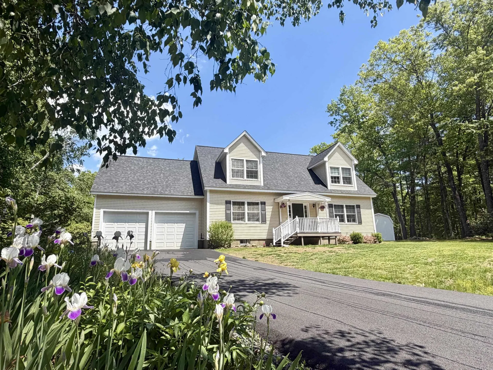48 Pine Ridge Vernon VT 05354