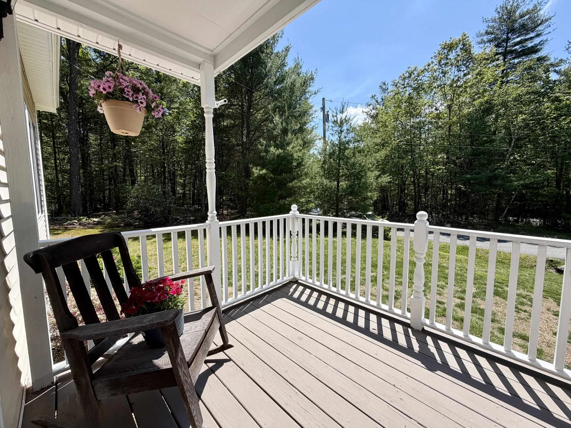 48 Pine Ridge Vernon VT 05354