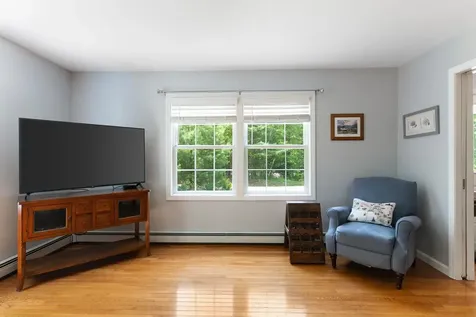 48 Pine Ridge Vernon VT 05354