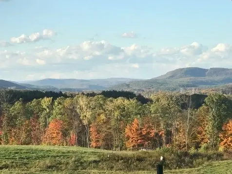 48 Pine Ridge Vernon VT 05354