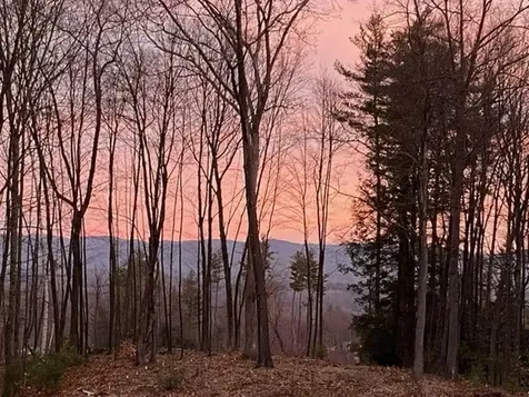 48 Pine Ridge Vernon VT 05354