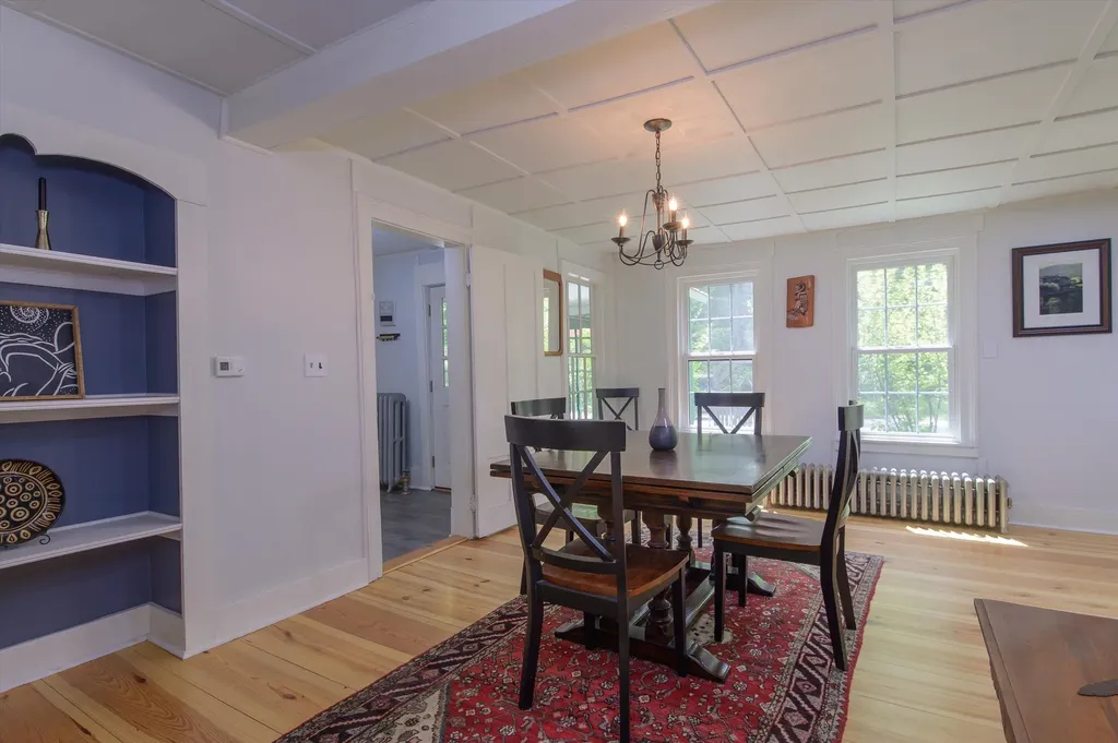 142 Dover Road Newfane VT 05345