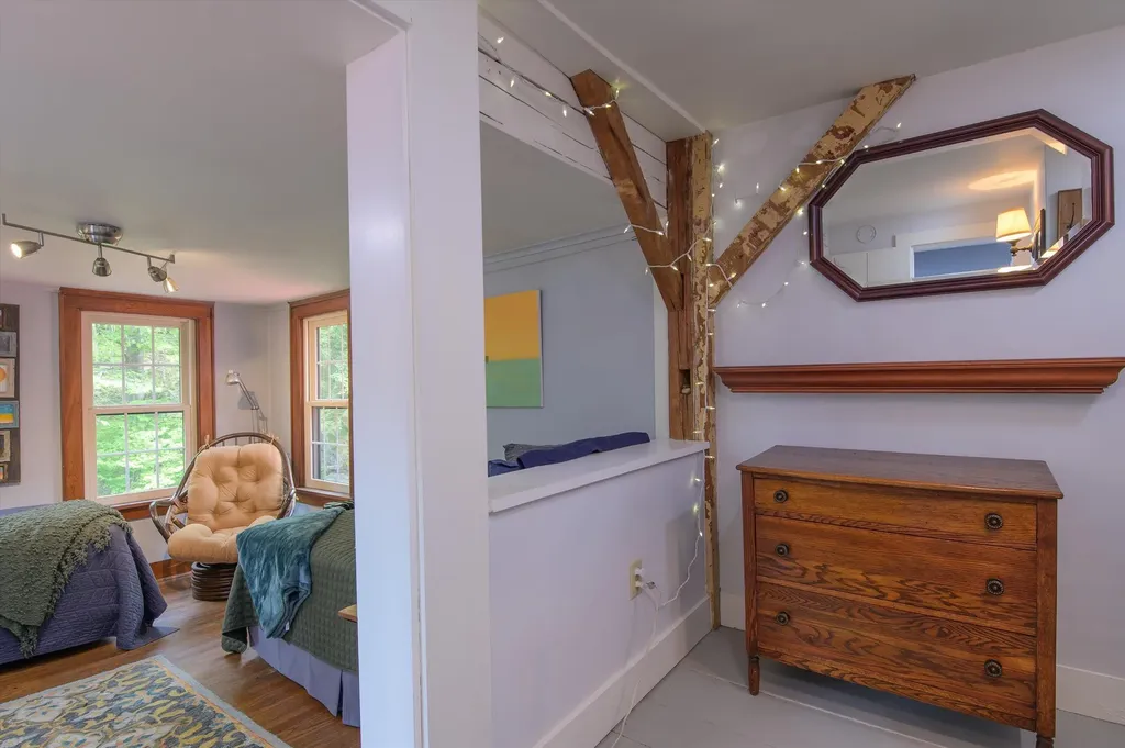 142 Dover Road Newfane VT 05345