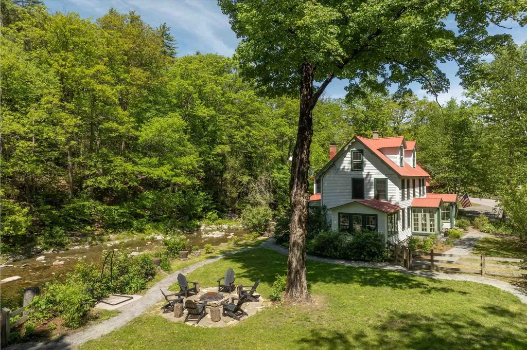 142 Dover Road Newfane VT 05345