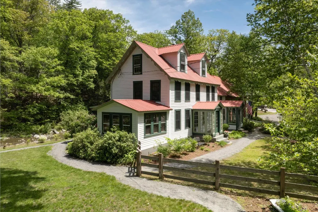 142 Dover Road Newfane VT 05345