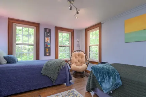 142 Dover Road Newfane VT 05345