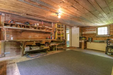 142 Dover Road Newfane VT 05345