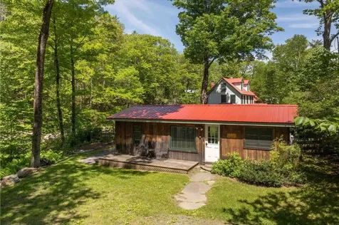 142 Dover Road Newfane VT 05345