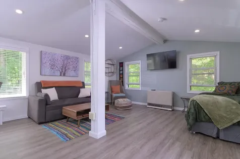 142 Dover Road Newfane VT 05345