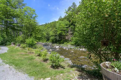 142 Dover Road Newfane VT 05345