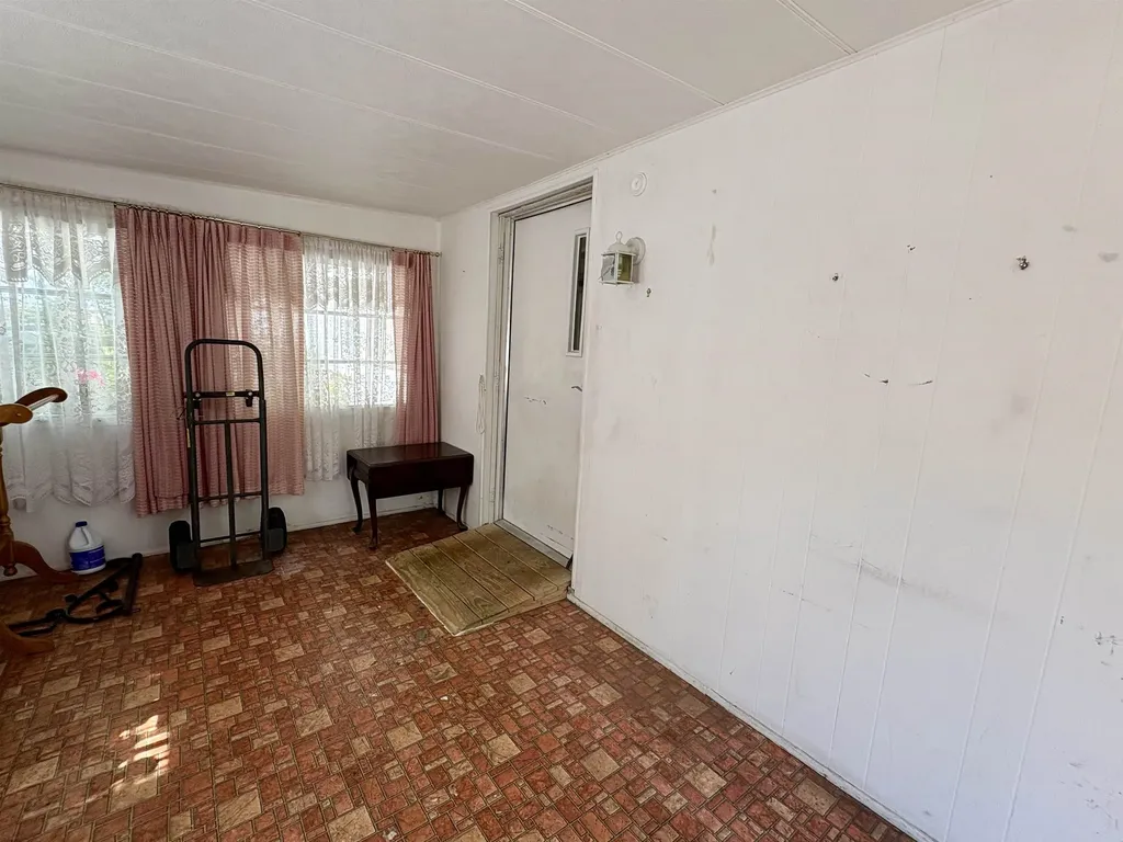 29 Brown Avenue Seabrook NH 03874