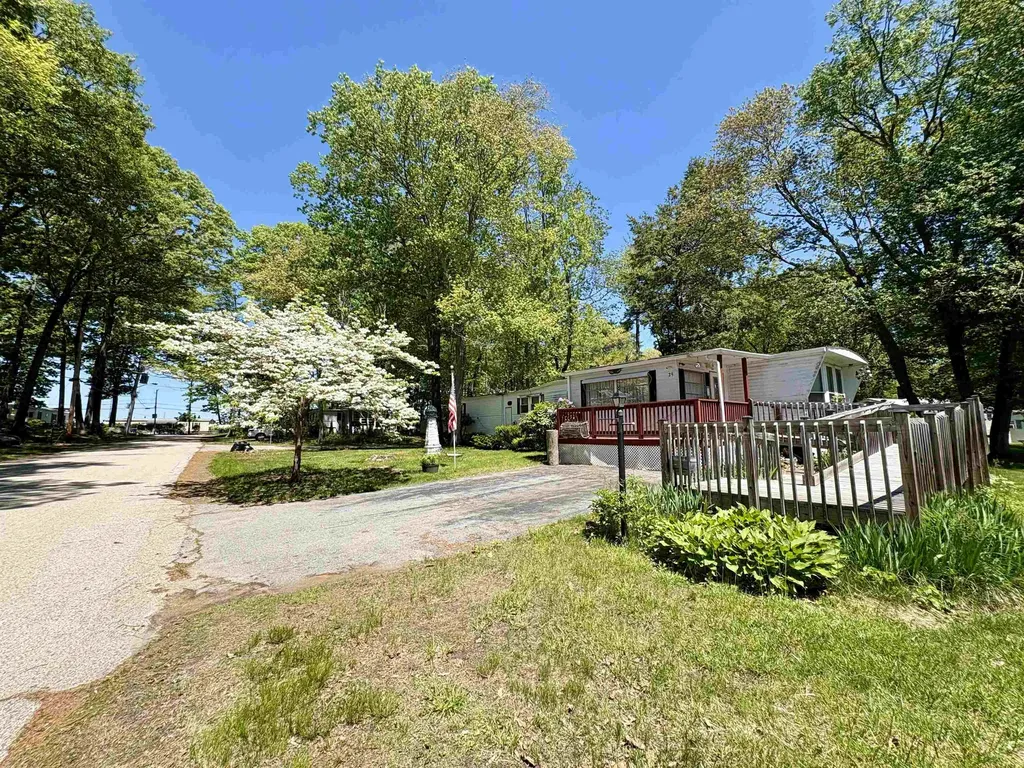 29 Brown Avenue Seabrook NH 03874