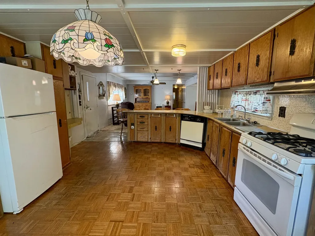 29 Brown Avenue Seabrook NH 03874