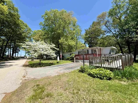 29 Brown Avenue Seabrook NH 03874