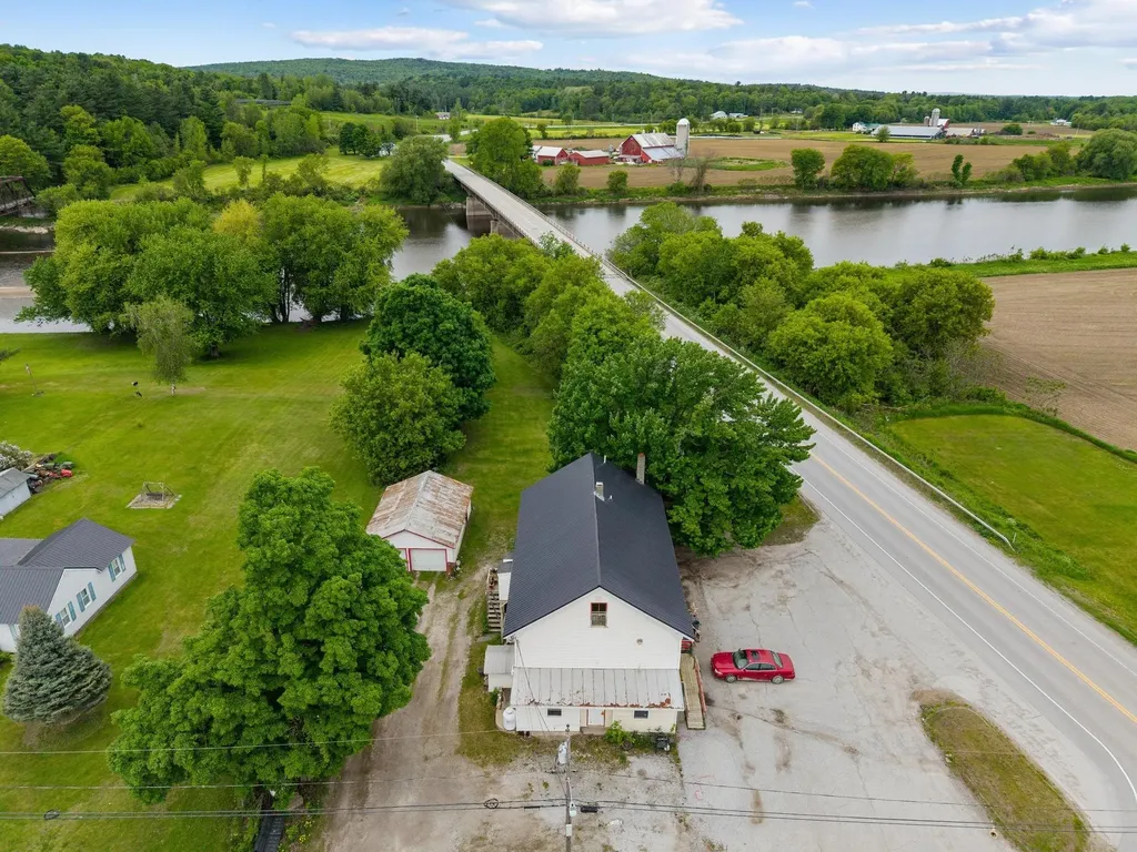 4232 Vermont 105 Route Sheldon VT 05483