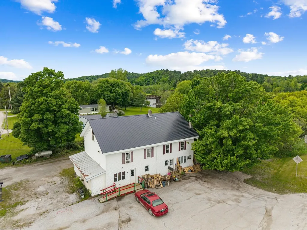 4232 Vermont 105 Route Sheldon VT 05483