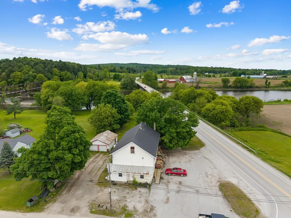 4232 Vermont 105 Route Sheldon VT 05483