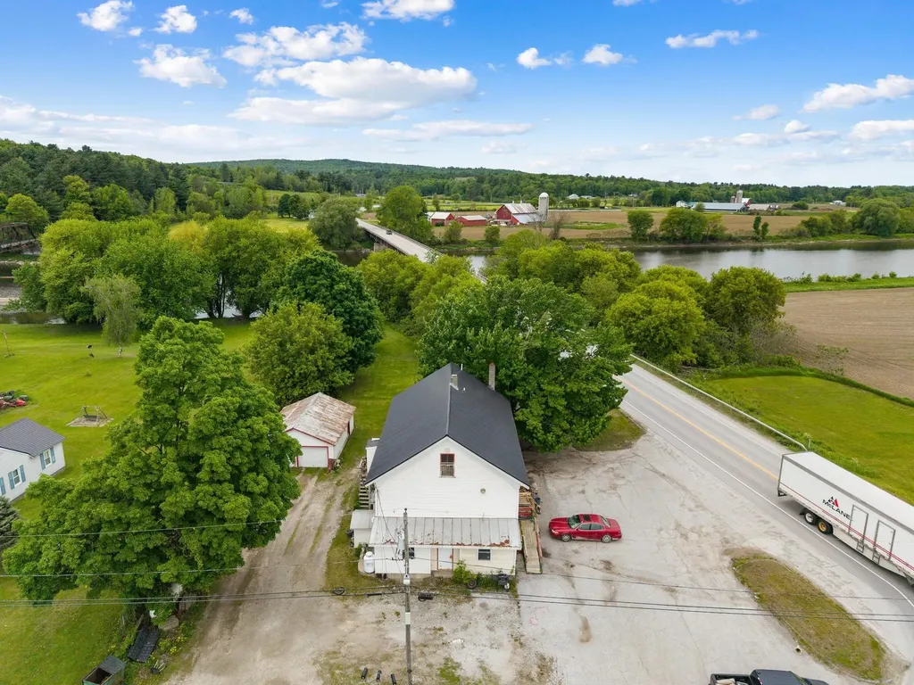 4232 Vermont 105 Route Sheldon VT 05483