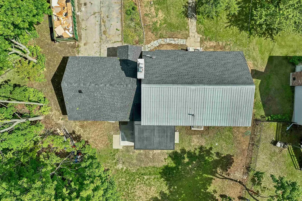 21 Lois Street Rochester NH 03867