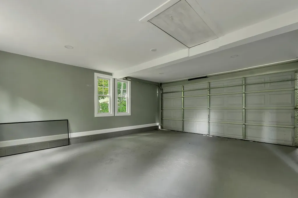 21 Lois Street Rochester NH 03867