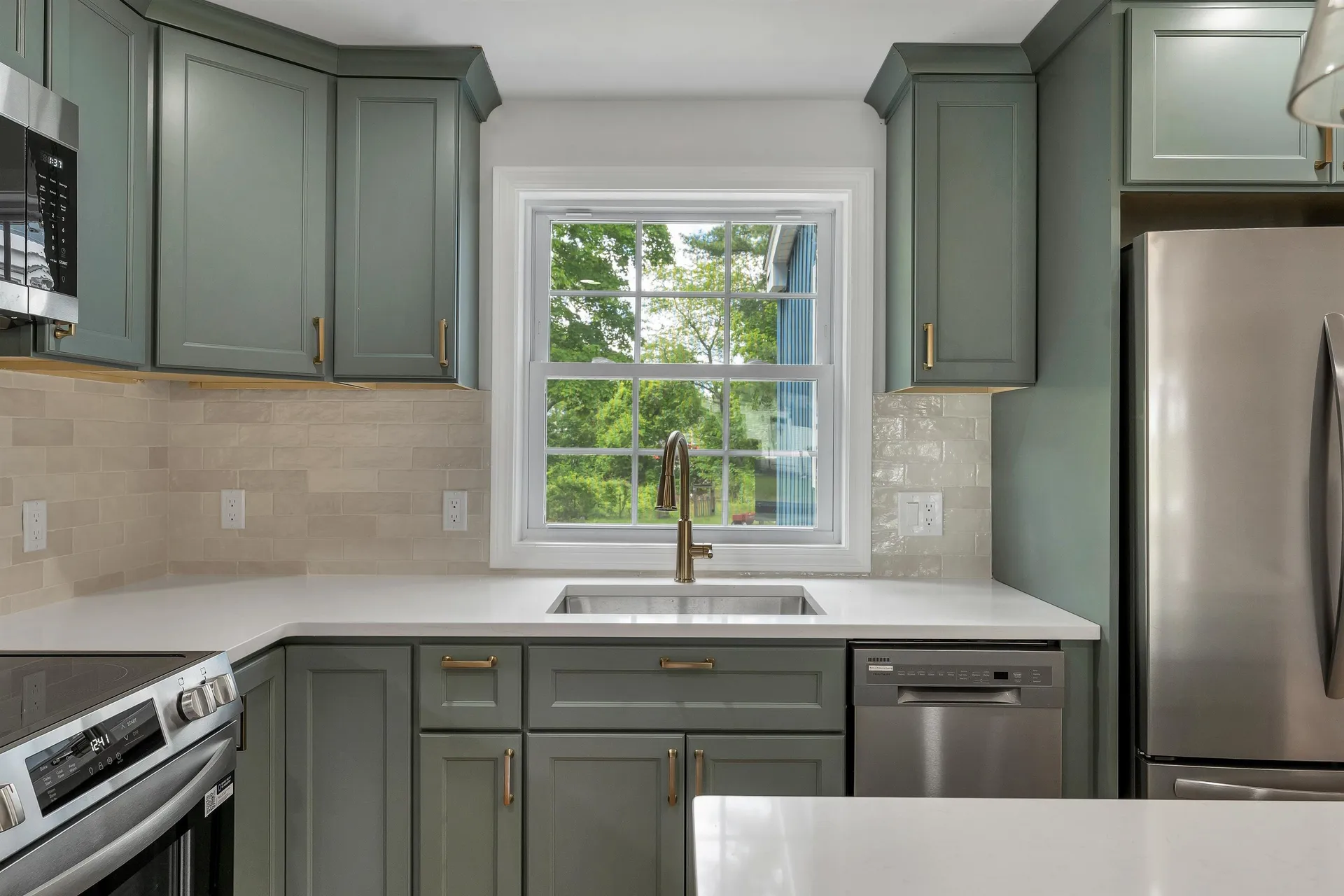 21 Lois Street Rochester NH 03867