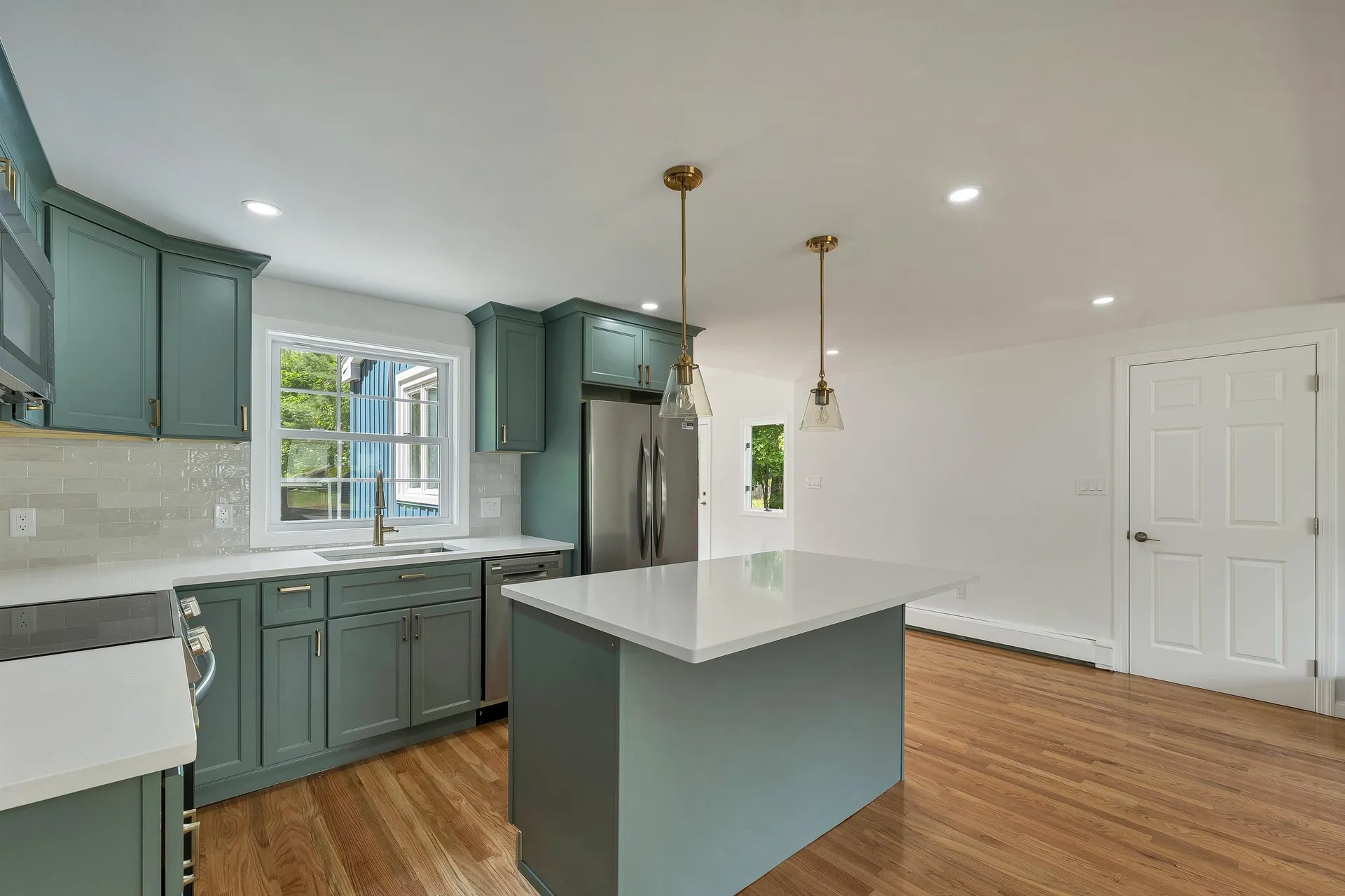 21 Lois Street Rochester NH 03867