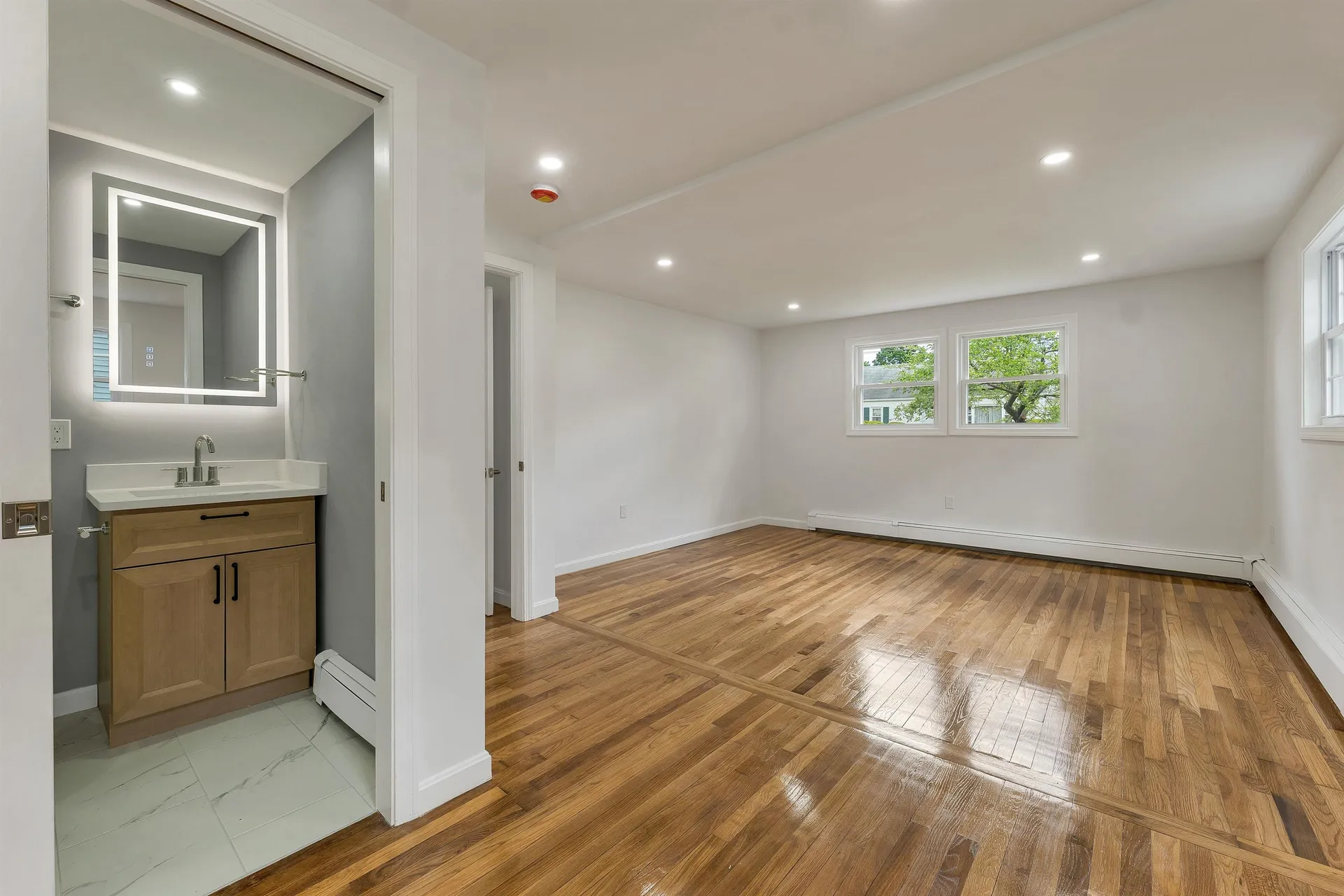 21 Lois Street Rochester NH 03867